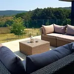 Zlaten Briz * Osenovo